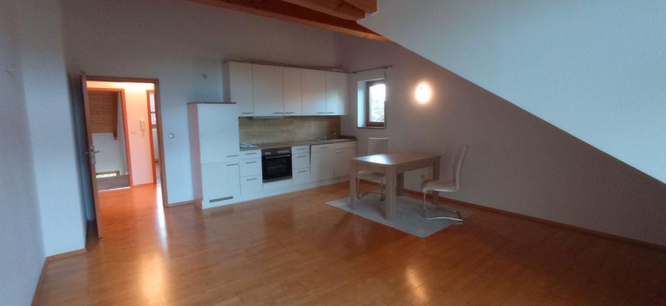 Dachgeschoßwohnung Ingolstadt Münchener Straße - 2 Zimmer, 46 m&sup2;, 248.000&euro; | Angebot:27021234
