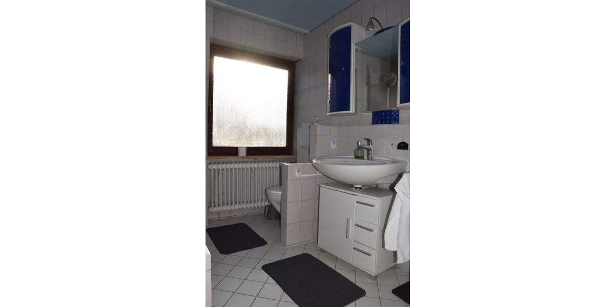 Etagenwohnung Oberasbach Altenberg - 3 Zimmer, 89 m&sup2;, 280.000&euro; | Angebot:25703474