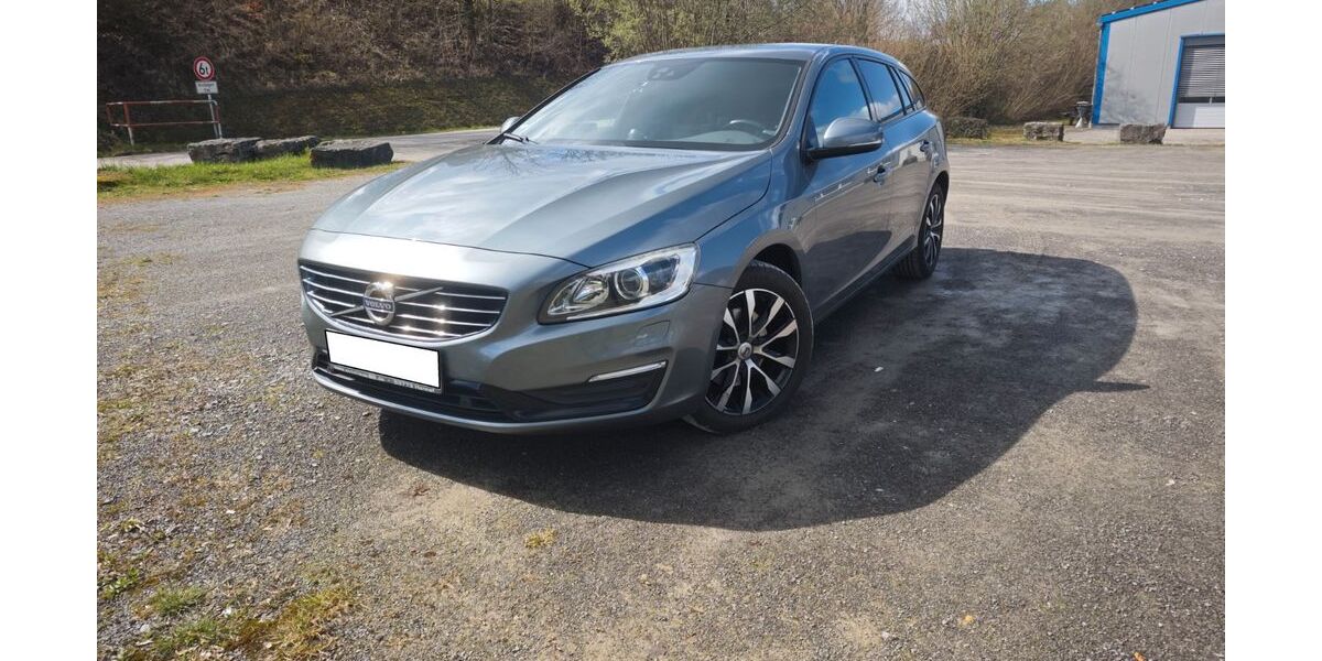 Volvo V60 168.000 km 17.000 &euro; Weißbach 74679