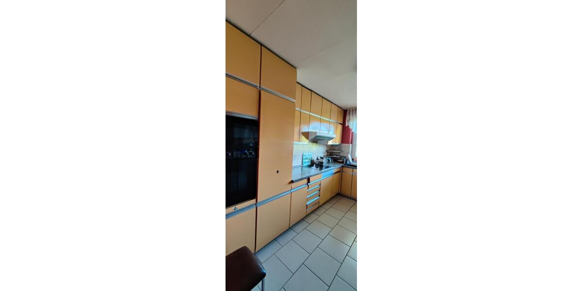 Etagenwohnung Duisburg Essenberg - 3 Zimmer, 109 m&sup2;, 180.000&euro; | Angebot:26323375