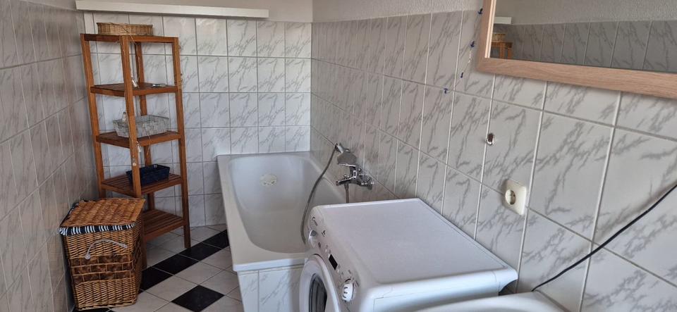 Dachgeschoßwohnung Wilkau-Haßlau Haßlau - 2 Zimmer, 50 m&sup2;, 270&euro; | Angebot:26443528