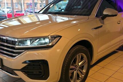 VW Touareg 73.565 km 50.740 &euro; Helmstedt 38350