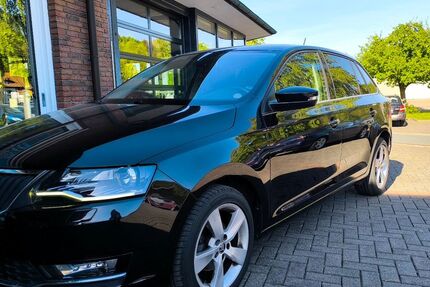 Skoda Rapid 125.000 km 9.990 &euro; Lügde 32676