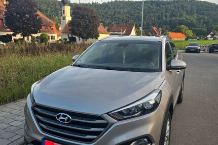 Hyundai TUCSON 125.500 km 13.500 &euro; Starzach 72181