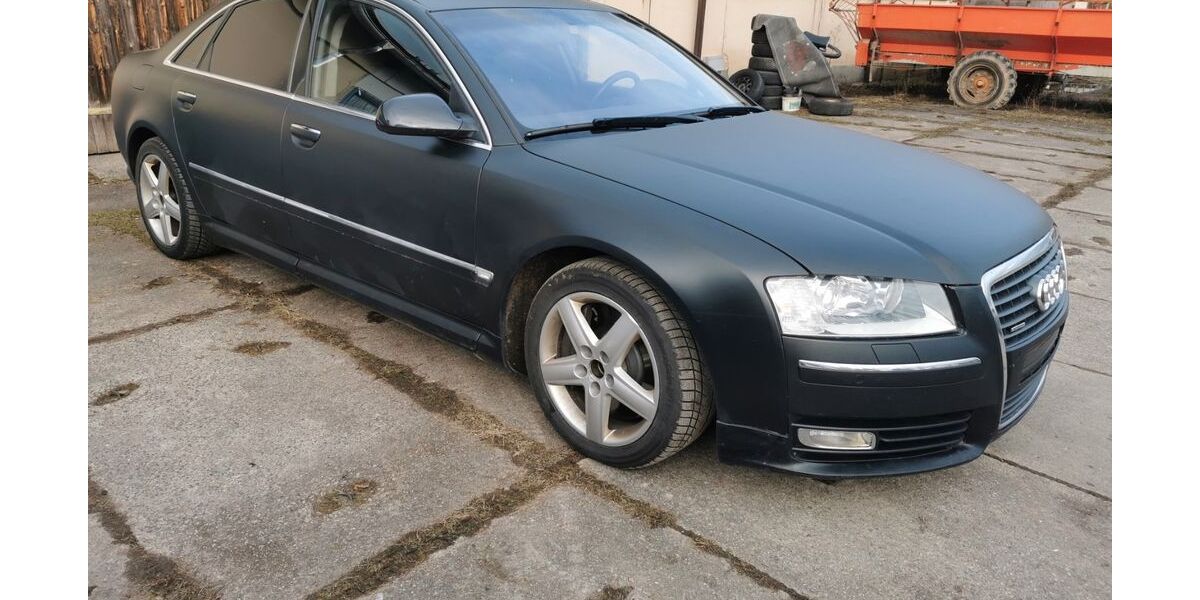 Audi A8 285.600 km 2.990 &euro; Themar 98660