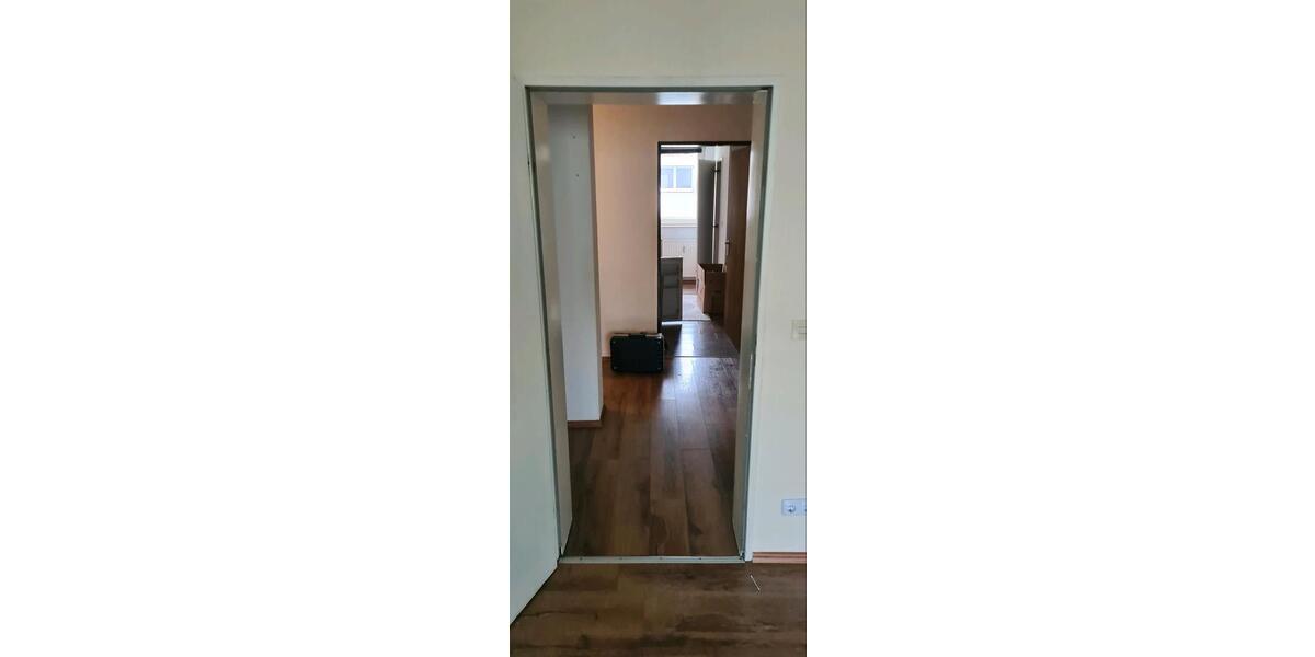 Zu verkaufen steht eine gepflegte 4 Zimmer Wohnung 4 zimmer