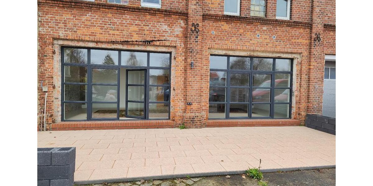 Erdgeschoßwohnung Güstrow - 5 Zimmer, 140 m&sup2;, 1.400&euro; | Angebot:26381991