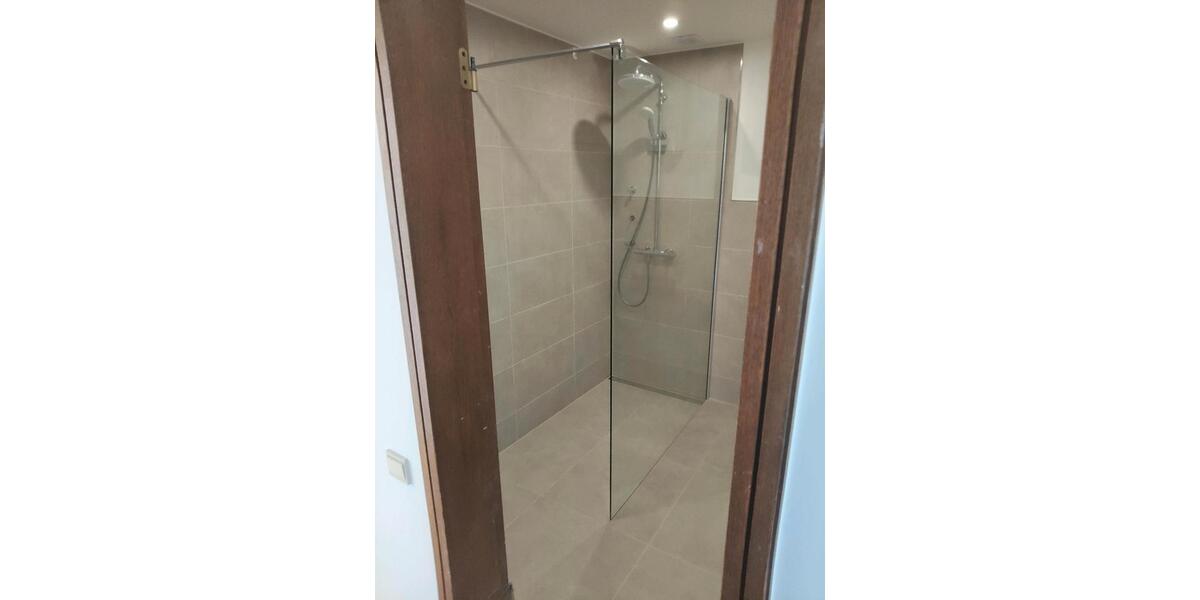 Dachgeschoßwohnung Hilden - 3 Zimmer, 120 m&sup2;, 1.900&euro; | Angebot:26336396