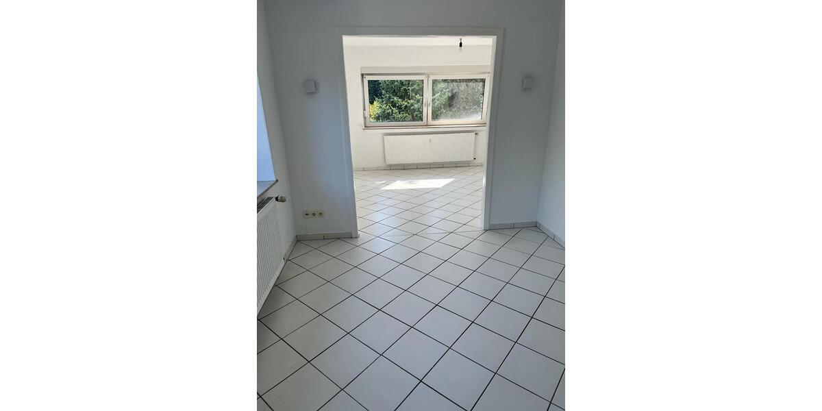 Etagenwohnung Rösrath - 2 Zimmer, 75 m&sup2;, 850&euro; | Angebot:26349657