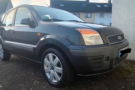 Ford Fusion 121.500 km 2.500 &euro; Weinheím 69469