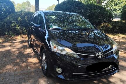 Toyota Verso 125.000 km 11.350 &euro; Düren 52351
