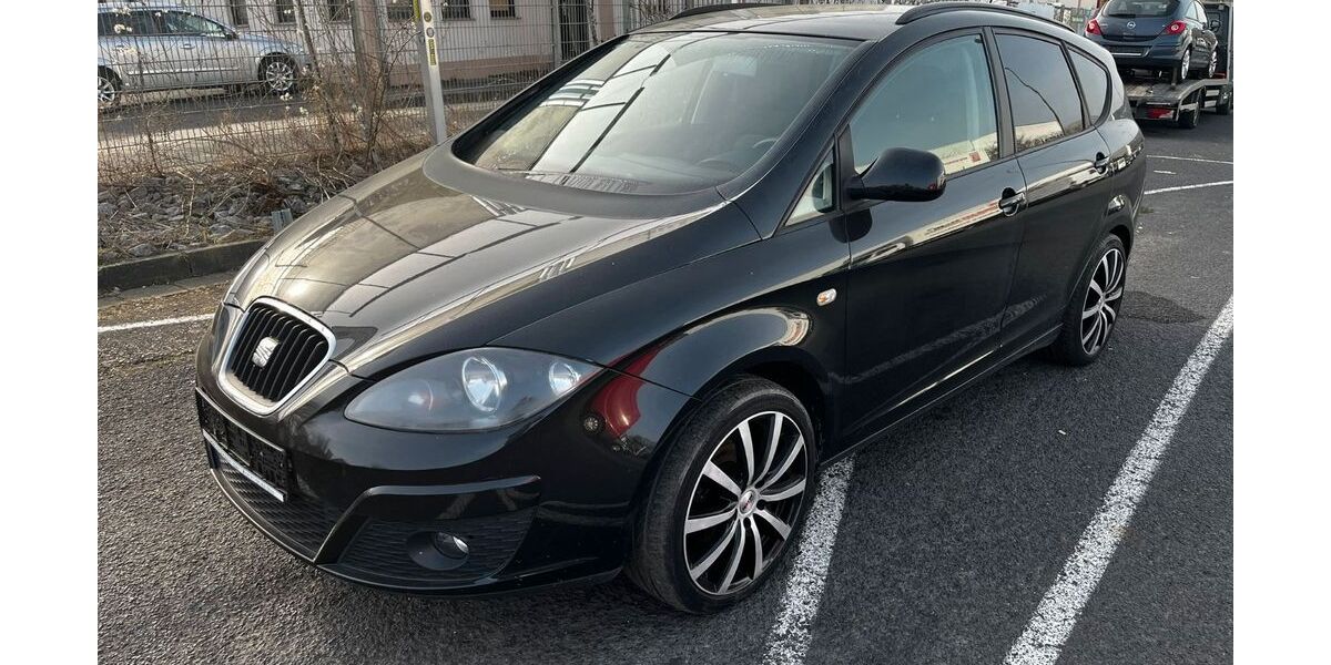 Seat Altea 131.000 km 2.500 &euro; Diez 65582