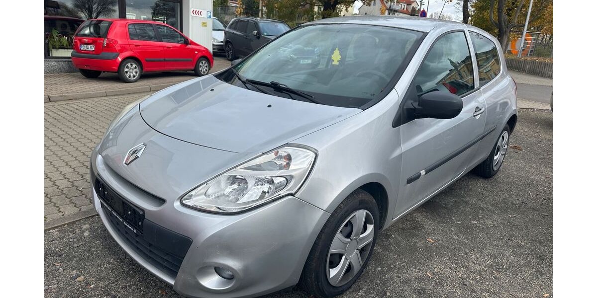 Renault Clio 135.353 km 2.899 &euro; Hettstedt 06333