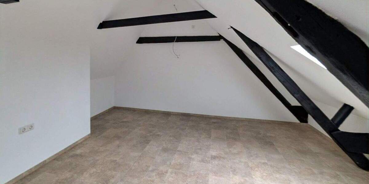 Reihenmittelhaus Harzgerode - 5 Zimmer, 168 m&sup2;, 119.000&euro; | Angebot:25880168