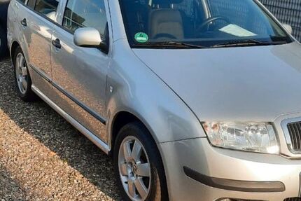 Skoda Fabia 237.000 km 800 &euro; Düsseldorf 40211