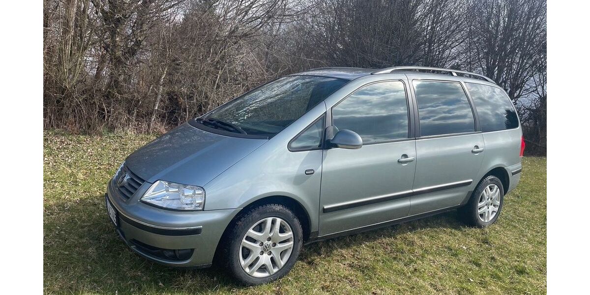 VW Sharan 216.451 km 1.699 &euro; Trossingen 78647