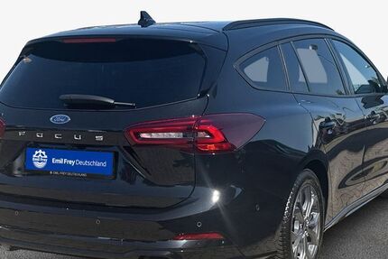 Ford Focus 13.309 km 23.941 € Hildesheim 31135
