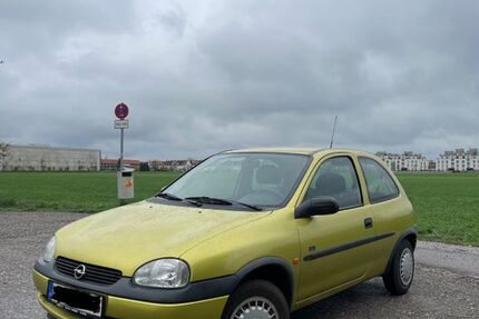 Opel Corsa 44.200 km 2.450 &euro; München 81249