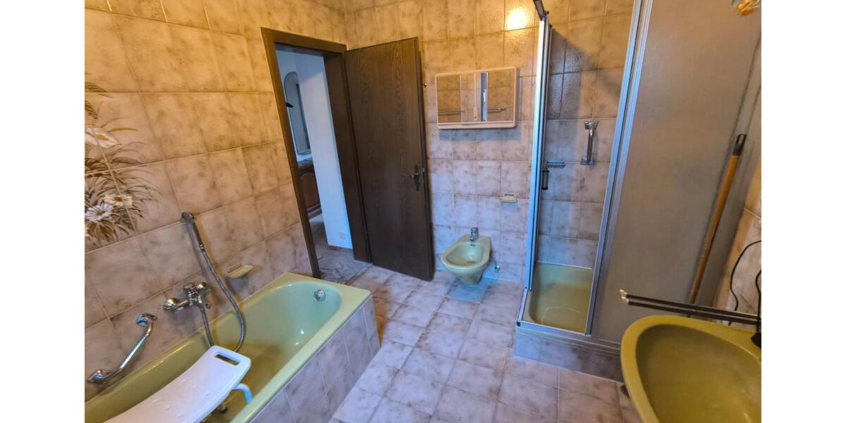 Einfamilienhaus Bad Griesbach im Rottal - 7 Zimmer, 169 m&sup2;, 305.000&euro; | Angebot:26772175