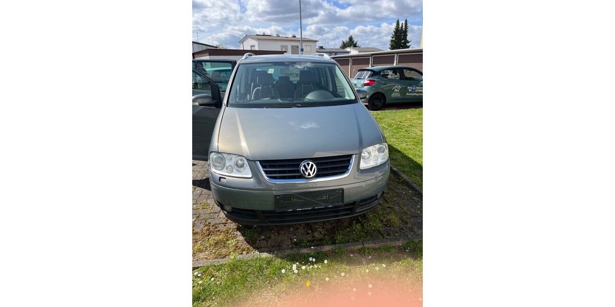 VW Touran 315.000 km 1.800 &euro; Wolfhagen 34466