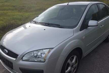 Ford Focus 170.000 km 2.490 € Tauberbischofsheim 97941