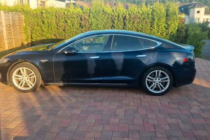 Tesla Model S 239.000 km 19.800 &euro; DÜRRHOLZ 56307