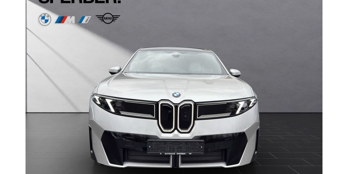 BMW iX3 11.990 km 87.470 &euro; Bamberg 96050