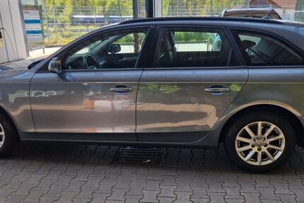 Audi A4 235.000 km 8.100 &euro; Karlsruhe 76185