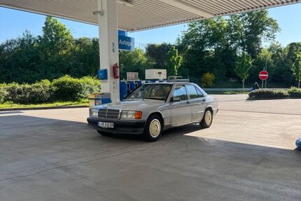 Mercedes-Benz 190 250.000 km 18.200 € Essen 45149
