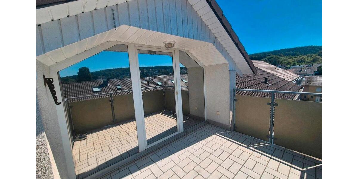 Dachgeschoßwohnung Marktheidenfeld - 2.5 Zimmer, 77 m&sup2;, 240.000&euro; | Angebot:26709545