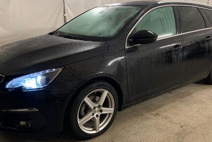 Peugeot 308 110.000 km 8.950 &euro; Steinbach-Hallenberg OT Herges-Hallenberg 98587