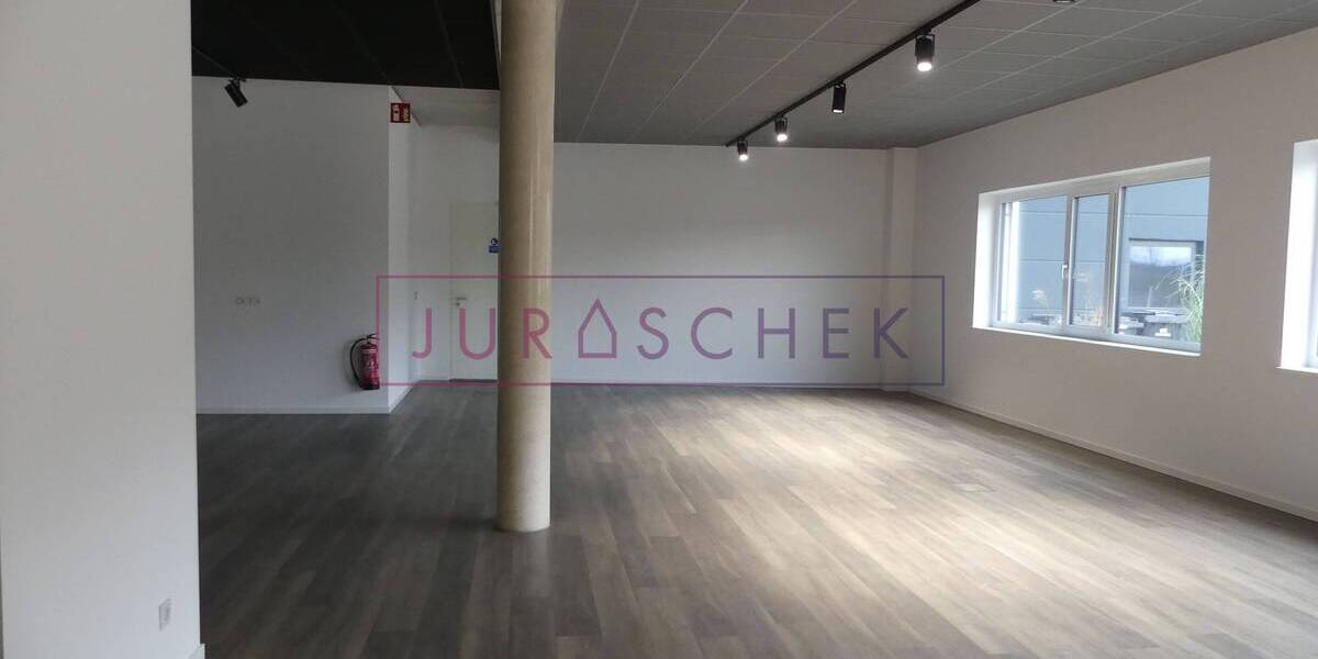 Gewerbeobjekt Hilpoltstein - 8 Zimmer, 385 m&sup2;, 3.080&euro; | Angebot:25696411