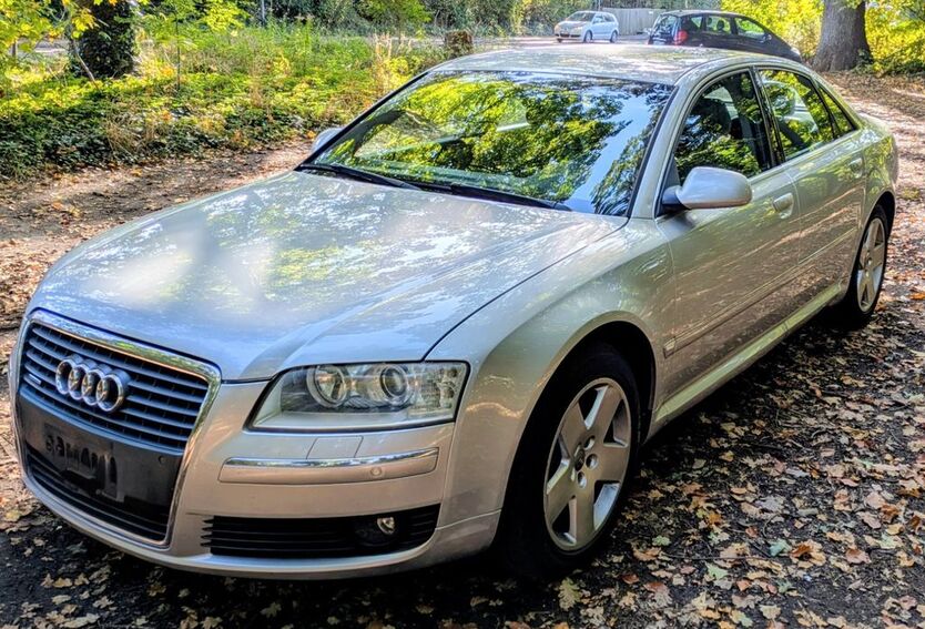 Audi A8 75.000 km 13.995 € Lübeck 23562