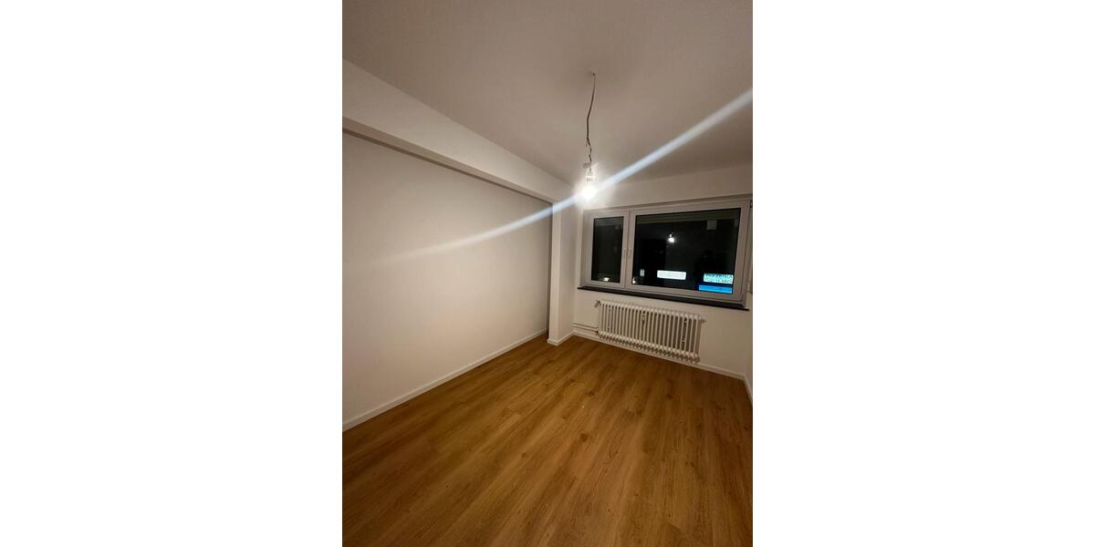 Erstbezug nach Sanierung - stilvolle 3-Zimmer-Wohnung mit Balkon 3 zimmer