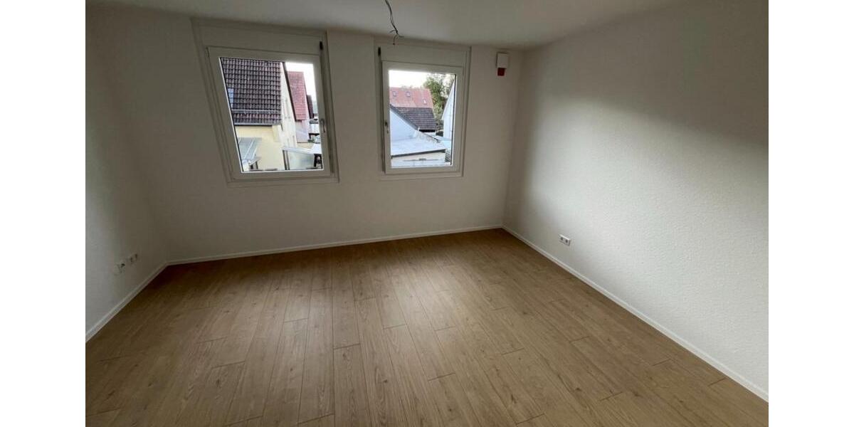 Reihenhaus Weingarten (Baden) - 5.5 Zimmer, 111 m&sup2;, 1.715&euro; | Angebot:24830170