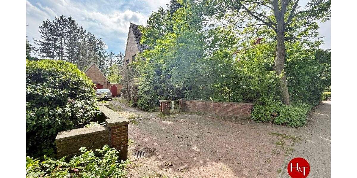 Modernisierungsbedürftiges Einfamilienhaus mit Bauplatz in Leeste 8 zimmer