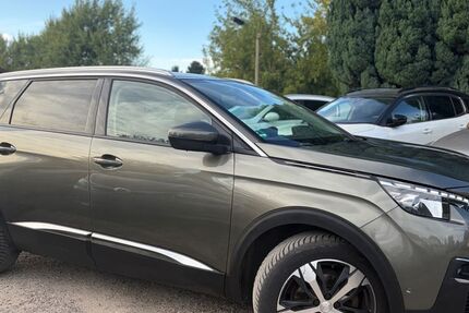 Peugeot 5008 184.651 km 13.490 &euro; Berlin 13127