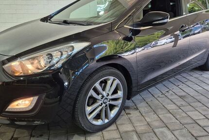 Hyundai i30 166.000 km 7.390 € Bad Berneck im Fichtelgebirge 95460