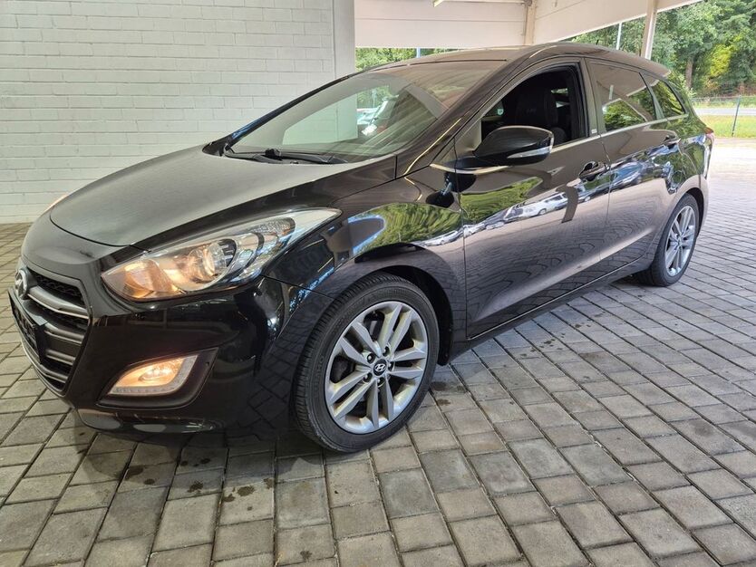 Hyundai i30 166.000 km 7.390 € Bad Berneck im Fichtelgebirge 95460