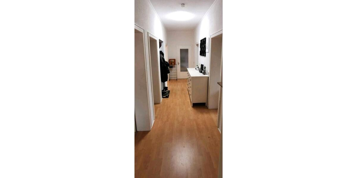 Erdgeschoßwohnung Wiehl - 4 Zimmer, 116 m&sup2;, 970&euro; | Angebot:26384278