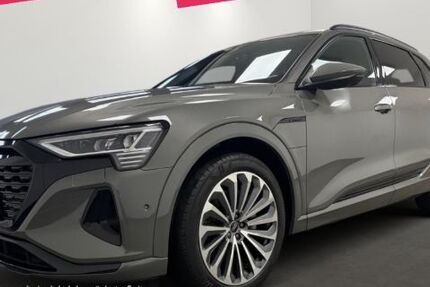 Audi Q8 e-tron 77.065 km 48.480 &euro; Düsseldorf 40233
