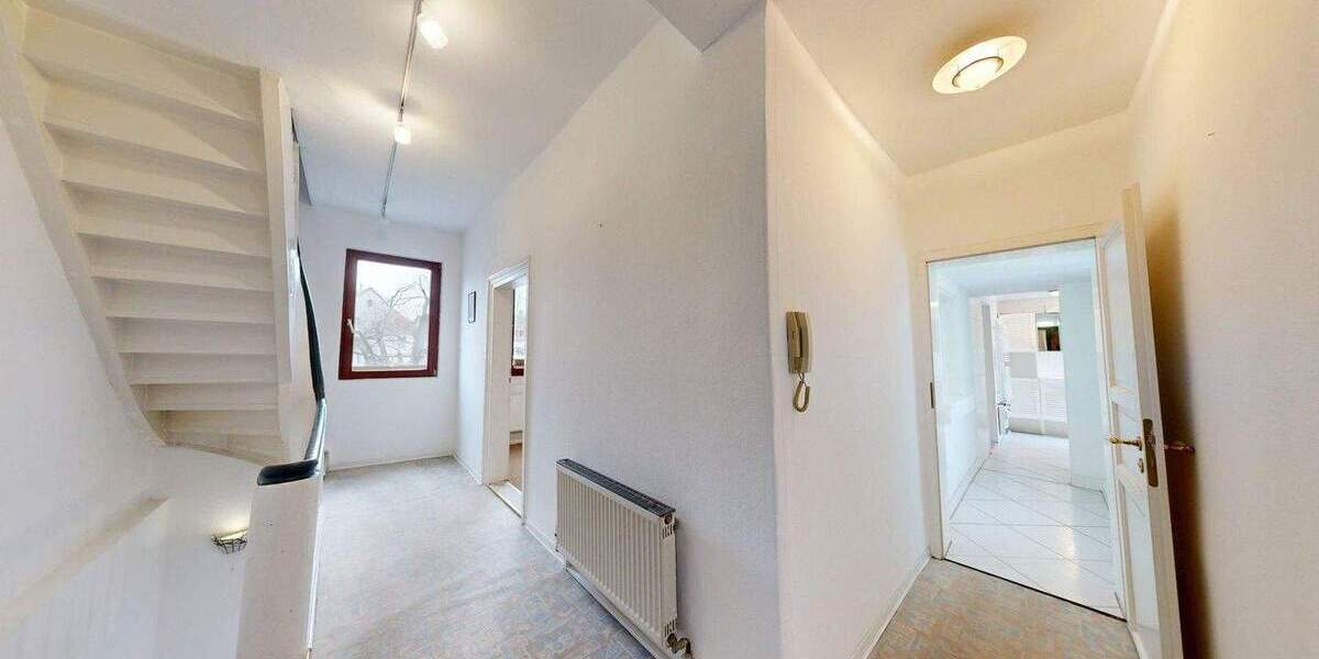 Mehrfamilienhaus, Wohnhaus Germersheim - 6 Zimmer, 125 m&sup2;, 220.000&euro; | Angebot:24738220