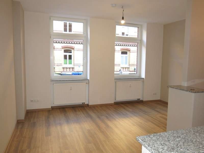 Wohnung zum Mieten in Zwickau 180 € 30 m²