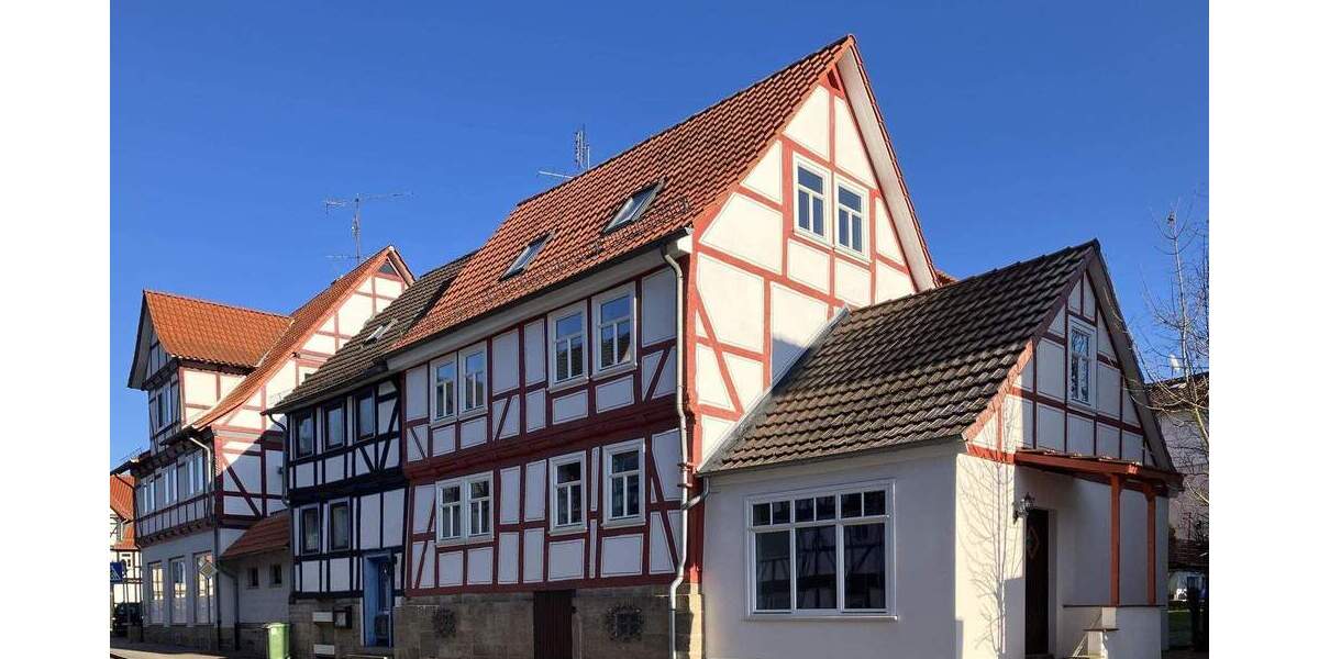 Mehrfamilienhaus, Wohnhaus Helsa - 1 Zimmer, 224 m&sup2;, 2.050&euro; | Angebot:25337459