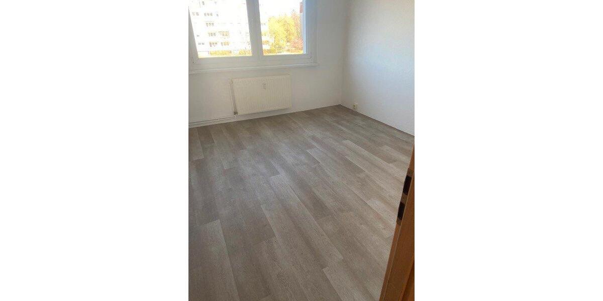Etagenwohnung Torgelow - 3 Zimmer, 63 m&sup2;, 320&euro; | Angebot:26456352