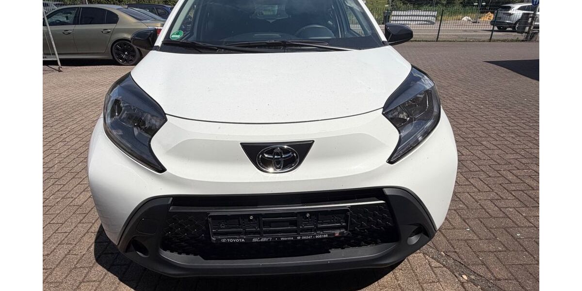 Toyota Aygo (X) 27.400 km 13.700 &euro; Lebach 66822