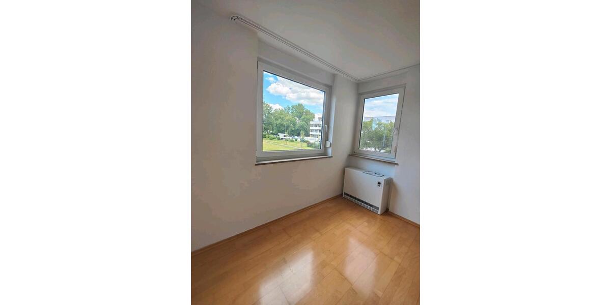 Etagenwohnung Radolfzell am Bodensee - 2 Zimmer, 53 m&sup2;, 185.000&euro; | Angebot:26987290