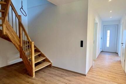 Platz zum Leben: Doppelhaushälfte mit Terrasse, Garten & ausgebautem Obergeschoss! zimmer