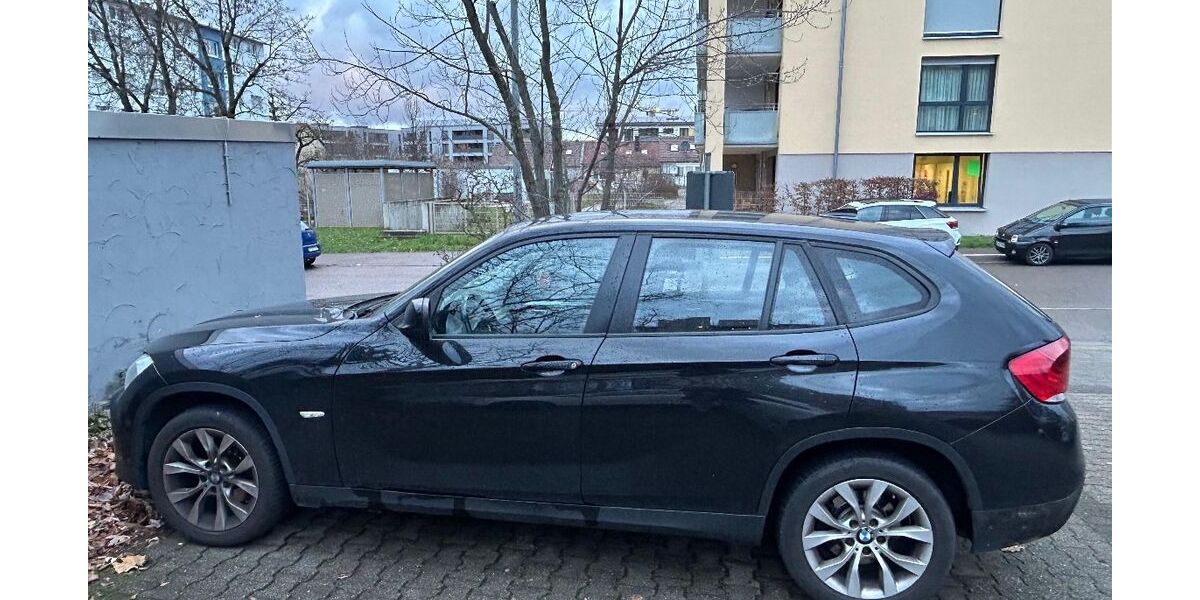 BMW X1 194.000 km 7.300 &euro; Stuttgart 70437