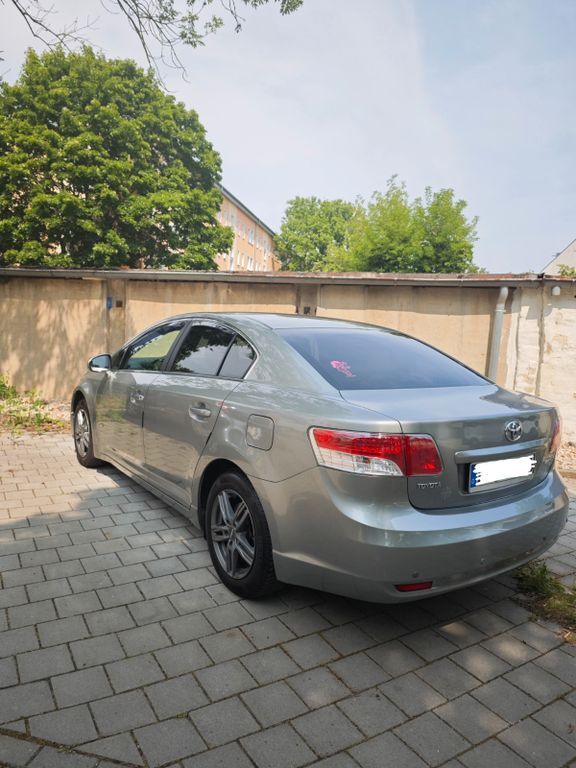 Avensis